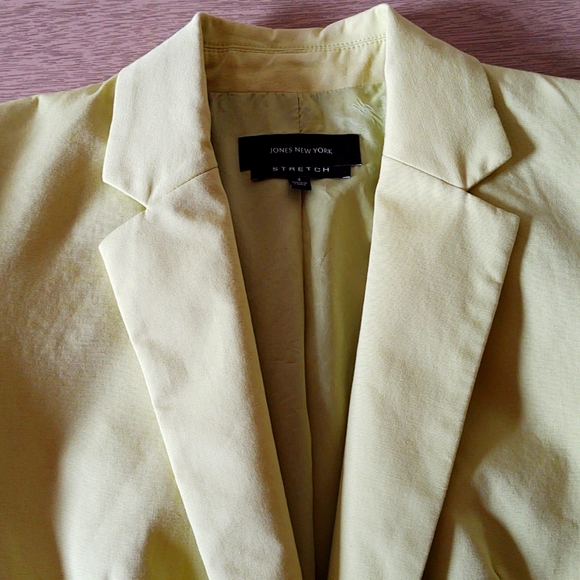 Jones New York Signature Lime Green jacket, size 4 - Picture 2 of 3